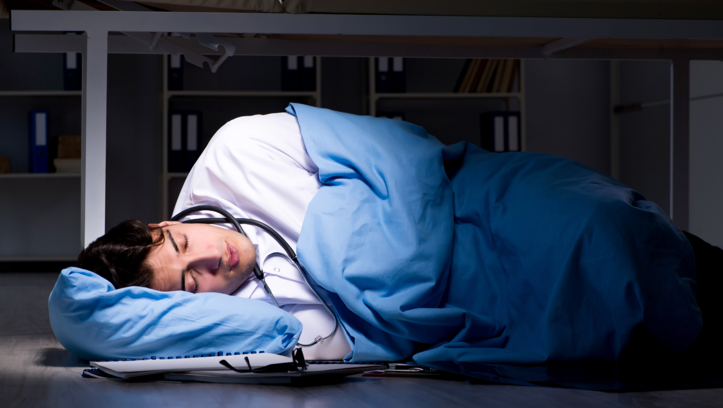 Plantão Noturno: Como Lidar com o Descanso em Meio às Más Condições de Trabalho?
