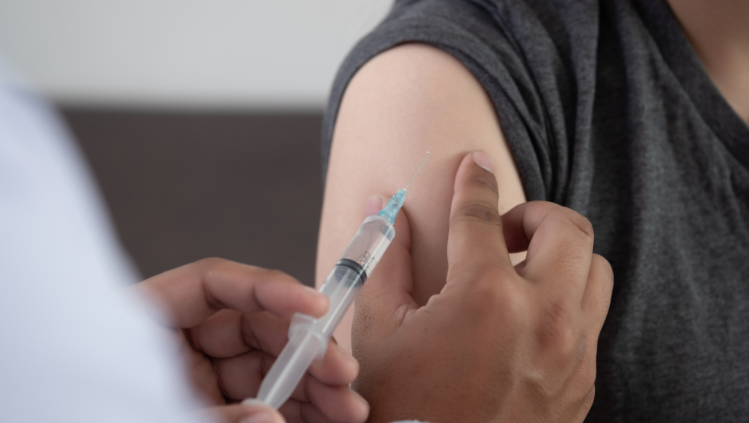 Desafios da Baixa Adesão à Vacinação Contra a Dengue no Brasil